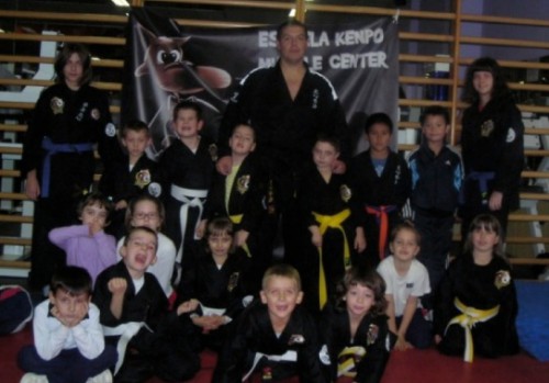 kenpo infantil- Juvenil (Autodefensa)